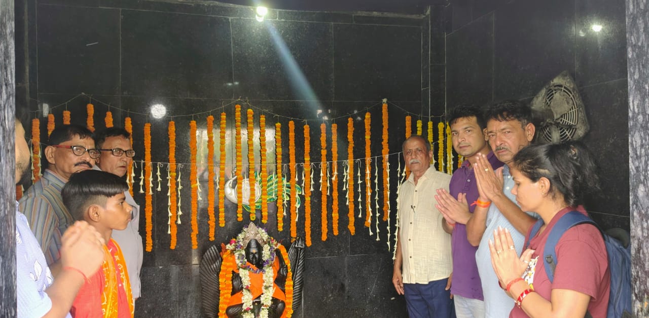 वारसलीगंज नवादा खबर: समारोह पूर्वक मनाई गई शनि भगवान की जयंती… संजय वर्मा की रिपोर्ट…