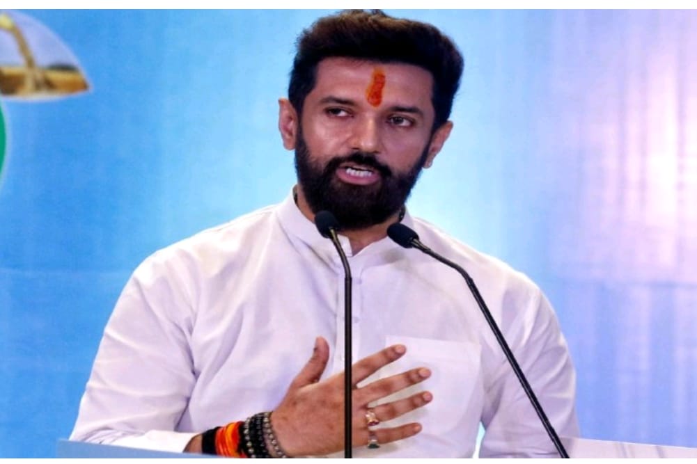 पटना खबर: तेज प्रताप के मामले में चिराग पासवान का बयान, कहां किसी भी बेटी के साथ अन्याय ना हो.. न्यूज पब्लिश्ड बाय : स्टेट हेड तरुण कुमार…